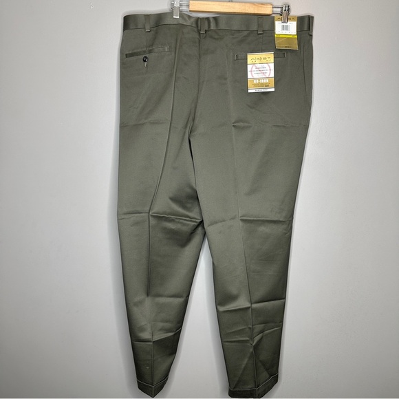 NWT Axist Men’s dress pants in earth - Picture 5 of 6